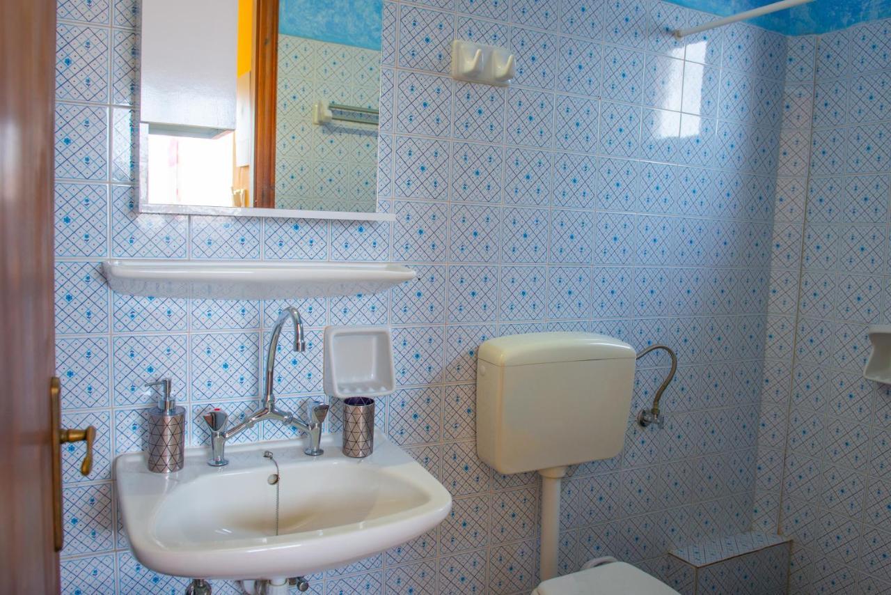 Vathí Aristotelis Apartments מראה חיצוני תמונה