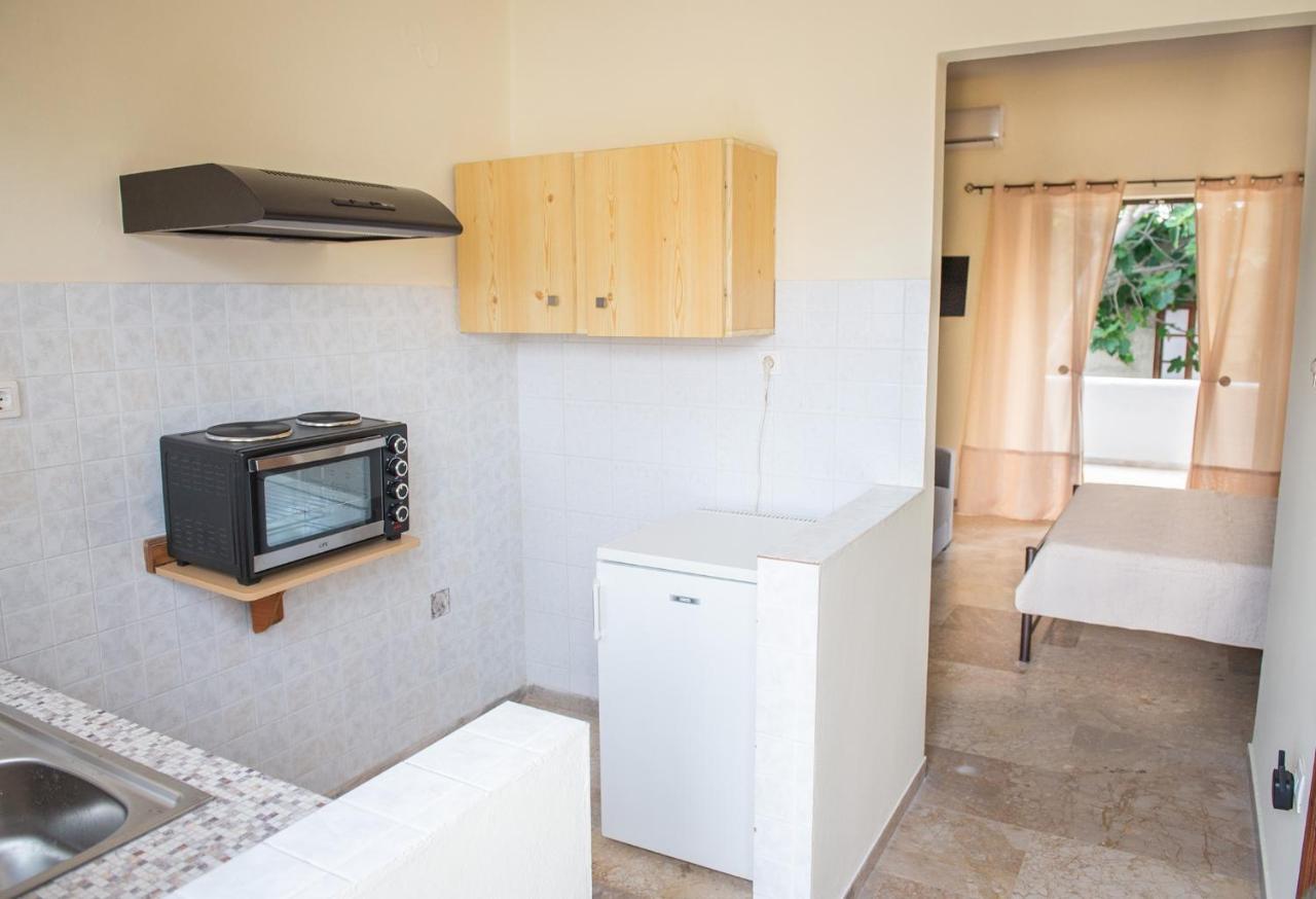 Vathí Aristotelis Apartments מראה חיצוני תמונה
